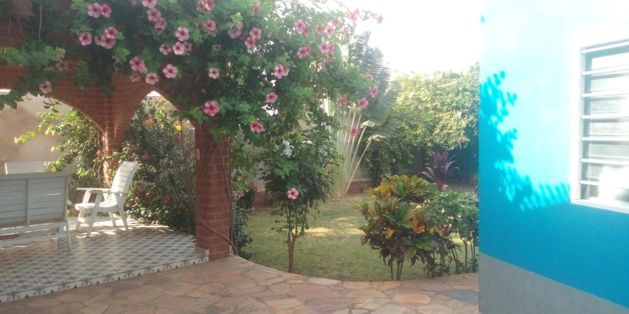 Maison Charlotte Forever Chambre D'Hotes Chez Un Couple Belgo Togolais Lome Exterior photo